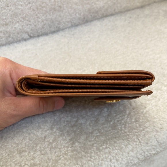 authentic vintage chloe epi leather bifold wallet - Picture 12 of 16